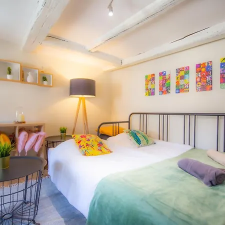 Marche Pop Stan Lägenhet *